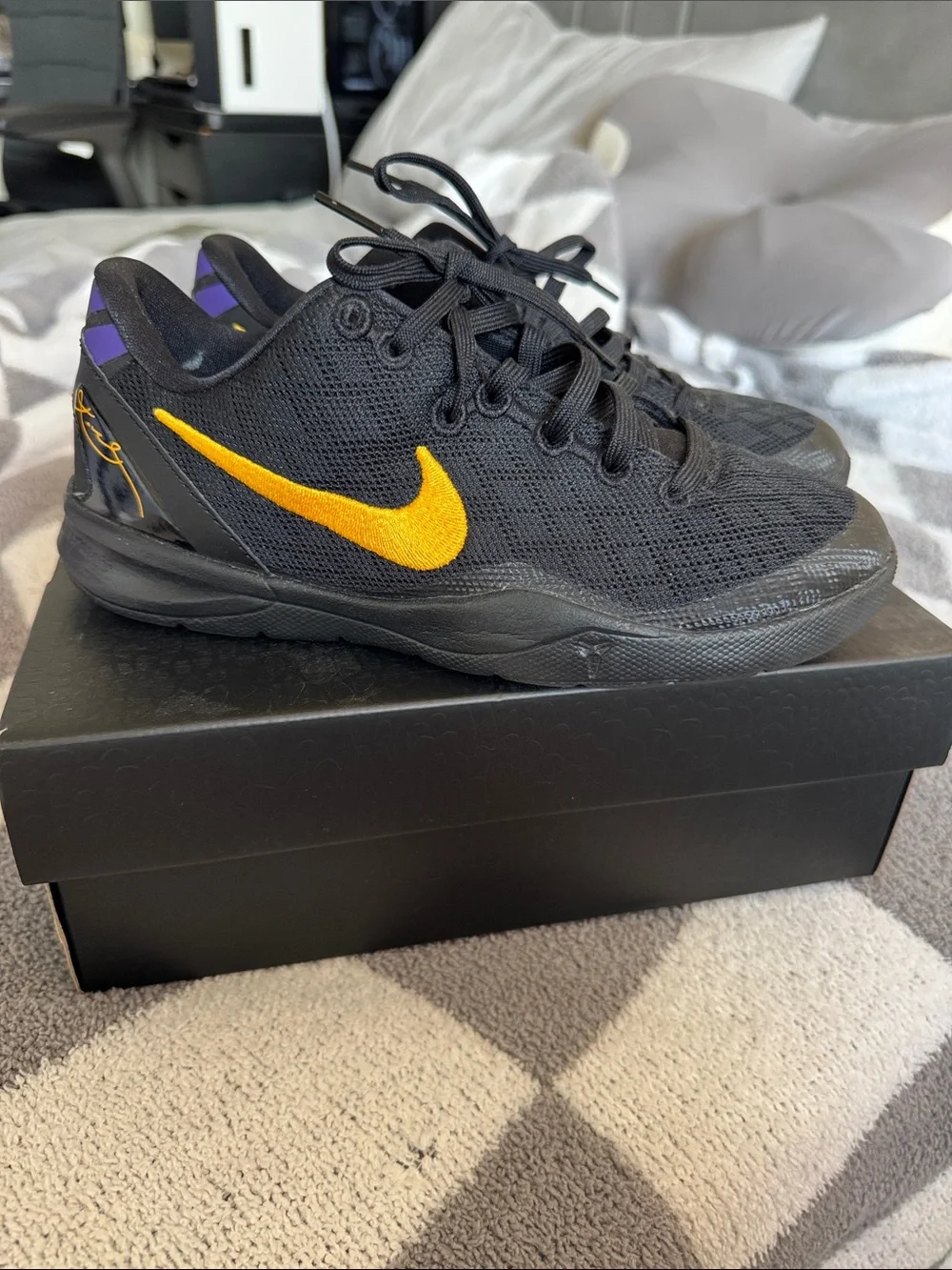Kobe VIII LIKE NEW